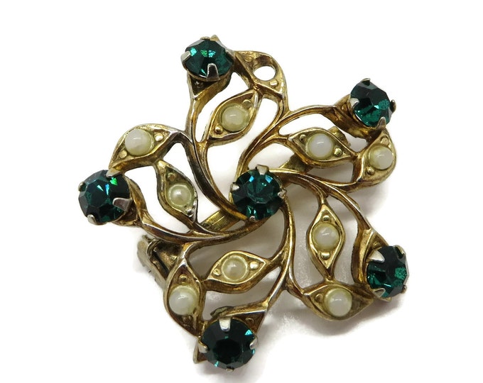 Vintage Coro Rhinestone and Faux Pearl Gold Tone Brooch