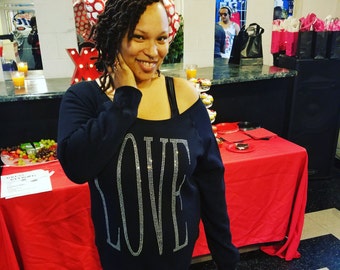 LOVE- Off the shoulder Sweatshirt