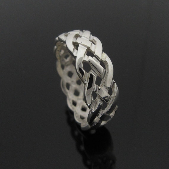 Celtic knot band- Sterling silver celtic knotwork ring | handmade in lreland | *Free worldwide shipping*