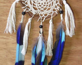 Handmade Crochet Dreamcatcher with natural feathers - Attrape rêve crochet fait main avec plumes naturelles