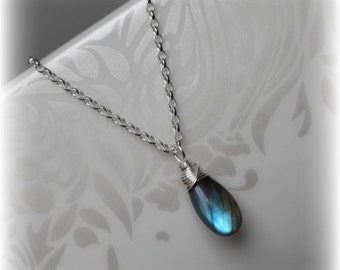 Silver Labradorite Necklace, Blue Labradorite Pendant, Labradorite Jewelry, Labradorite Sterling Silver Necklace, Gift For Her by Blissaria