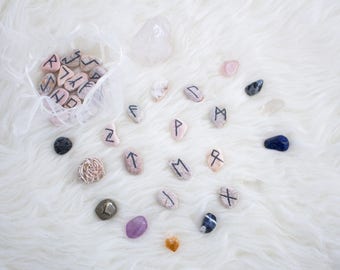 One Question Psychic Reading - Rune Reading - Custom Reading - Elder Futhark Runes - Email PDF
