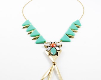 Boho statement necklace , statement necklace , trendy jewelry , wedding jewelry , bib necklace
