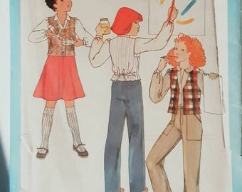 1978 Simplicity 8632 Girls Vest, Skirt and Pants Size 10 UNCUT FF Sewing Pattern ReTrO GrOOvy!