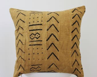 African Mud Cloth Pillow Cover Hand Dyed Pattern Decorative Throw Pillow Hand Painted Mud Cloth Fabric Mustard Cushion African Pattern