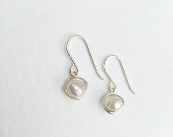 Pearl earrings, sterling silver pearl earrings, natural pearl earrings, silver pearl earrings, dangle pearl earrings, 925 silver pearl