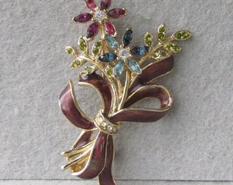 Pretty Vintage Monet Rhinestone & Enamel Flower Bouquet Pin