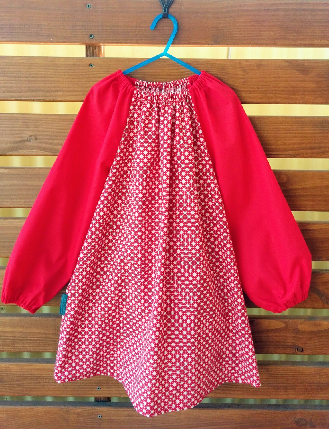 Kids Long Sleeve Art Smock Size 8-10. Stars.