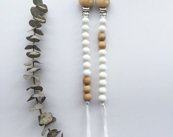 Simply Silicone Pacifier Clip