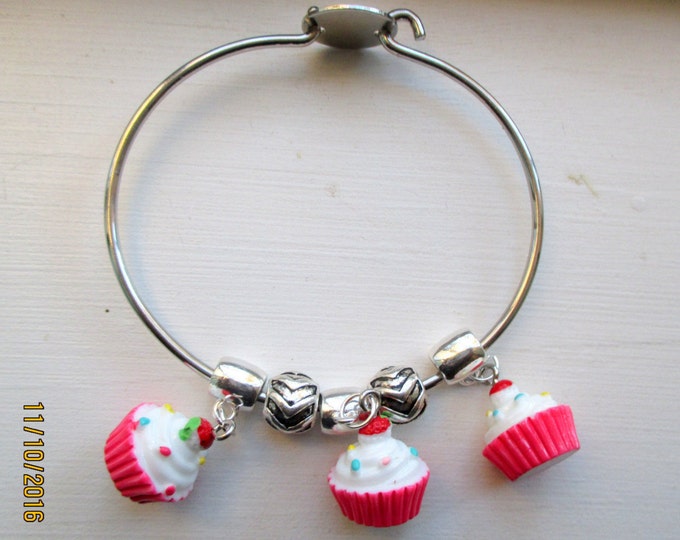 Pink cupcake necklace-Cupcake charm jewelry-pink cupcake gifts-hypoallergenic-sterling silver plated-cupcake bracelet-cute gifts for kids