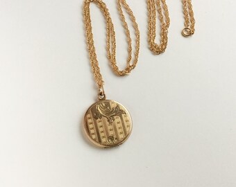 Vintage c1930 Art Deco Locket