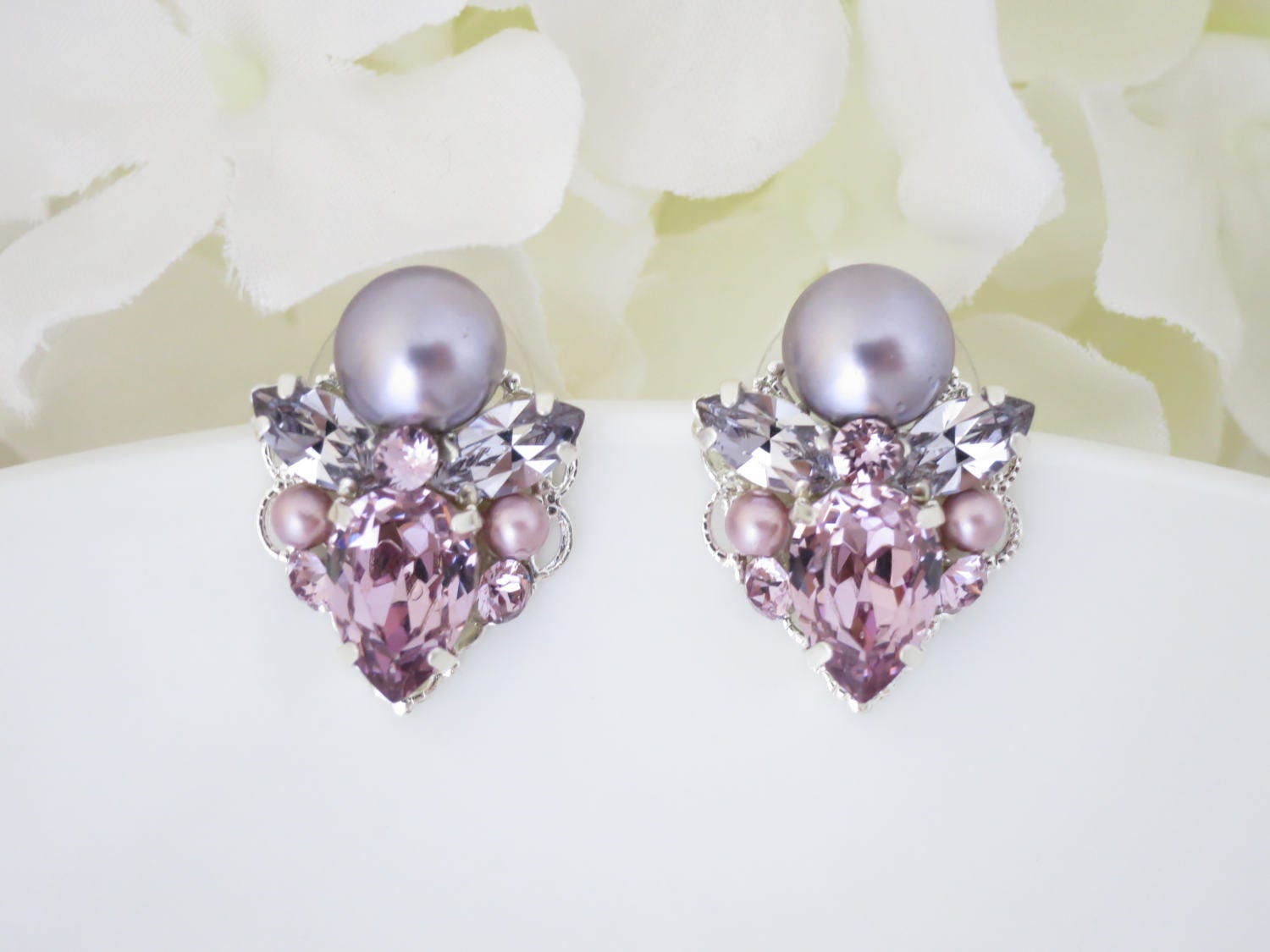 Light amethyst wedding earring, Swarovski crystal and pearl post earring, Purple and mauve bridal earring, Bridesmaid earring