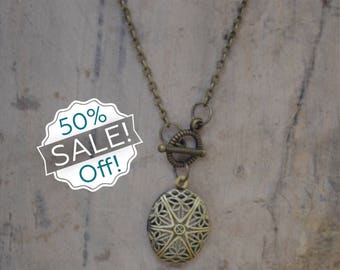 SALE!! 50% off!! Dainty Diffuser locket Necklace