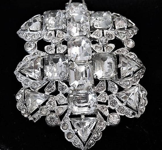 EISENBERG ORIGINAL Fur Clip 1930s 30s Art Deco Swarovski Crystal Fancy Cut Old Hollywood Glam Wedding Bride Bridal Dress Clip Prom Fashion
