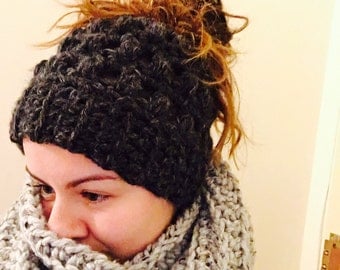 Messy Bun Beanie / Ponytail Beanie