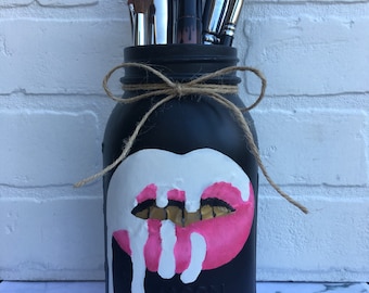Kylie Jenner Lip Inspired Kar - Makeup Brush Holder, Vase, Kylie Jenner, Makeup Accessories