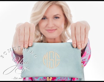 Monogrammed Crossbody Wallet - Personalized Wristlet, Vegan Leather Wristlet, Monogram Wristlet, Monogram Clutch, Crossbody Bag, Clutch