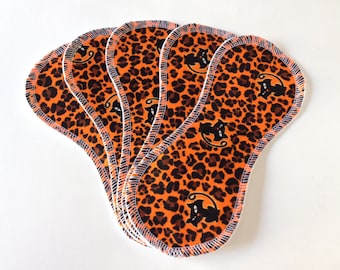 5 Cotton Wingless Contour Cloth Liners - Halloween Black Cats