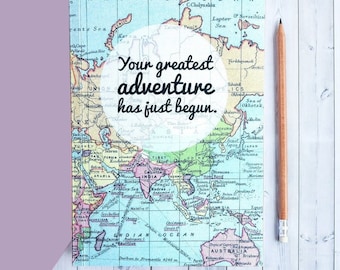 Votre plus grande aventure - Journal de voyage - écriture Journal - Journal de voyage cadeau - cadeau de Graduation - A5 - carte Vintage Design - Book Lover