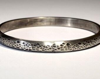 Rustic Half Round Sterling Silver Bangle with Hammered Finish and Brushed Patina on Massive Silver – Solid 925 BNGL3102
