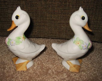 Signed Vintage Lefton Spring Ducklings-matched pair-mint-sale
