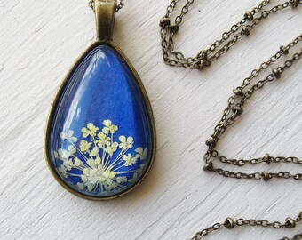 Real Pressed Flower Necklace - Cobalt Blue and White Queen Anne's Lace Botanical Teardrop Necklace