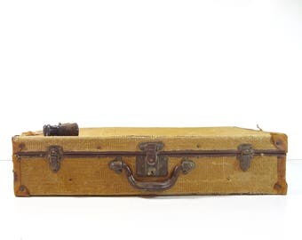 Vintage Straw Suitcase / Straw and Leather Suitcase / Vintage Luggage