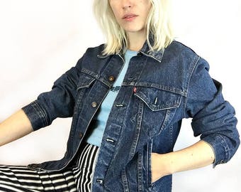 Vintage Levis Denim Jacket size Medium 40