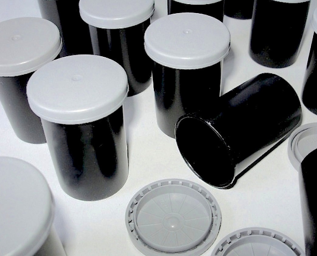 35MM Film Canisters • Classic Black / Grey • w/ Tight Sealing Lids