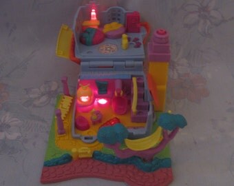 Vintage 1994 Bluebird Polly Pocket Kitty House/Cat's Mews House - Animal Wonderland - Complete, Lights Up