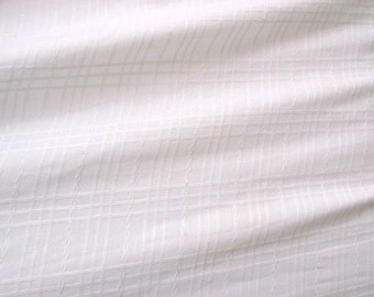 Pure White Textured Cotton Plaid Fabric for Clothing