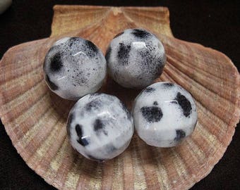 Vintage Lucite Beads Square Facet Socce Ball Pattern 20mm - Four