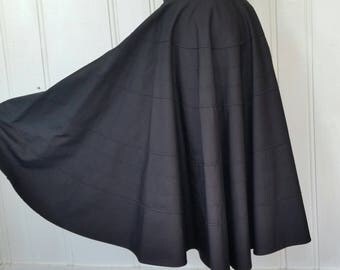 Late 1940s "Kerrybrook" by Sears and Roebuck Circle Skirt