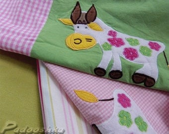 Pink fabric bundle Patchwork applique sewing pack Baby girl nursery decor Farmhouse animals. Assortment of cotton fabric. Voyage Decoration