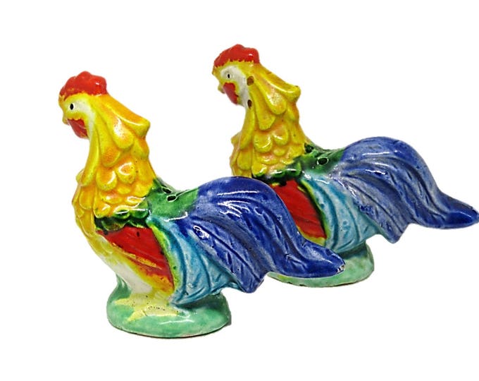 Vintage Rooster Hen Salt and Pepper Shakers | Porcelain Figure | Ceramic figurine Japan Yellow Red set