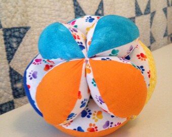 Newborn Baby Gift Montessori Puzzle Ball. Colorful Geometric Clutch Ball. Sensory Learning Toy. Soft and Safe for indoor Play