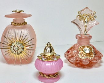 Blush Pink Vintage Perfume Bottle, Perfume Bottle Vintage, Vintage Bottle Display, Decorated Perfume Bottle, Rhinestone Jewelry Embellished,