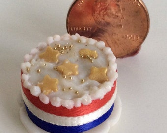 OOAK Dollhouse Miniature one inch scale Cake by CSpykersMiniaturesUS