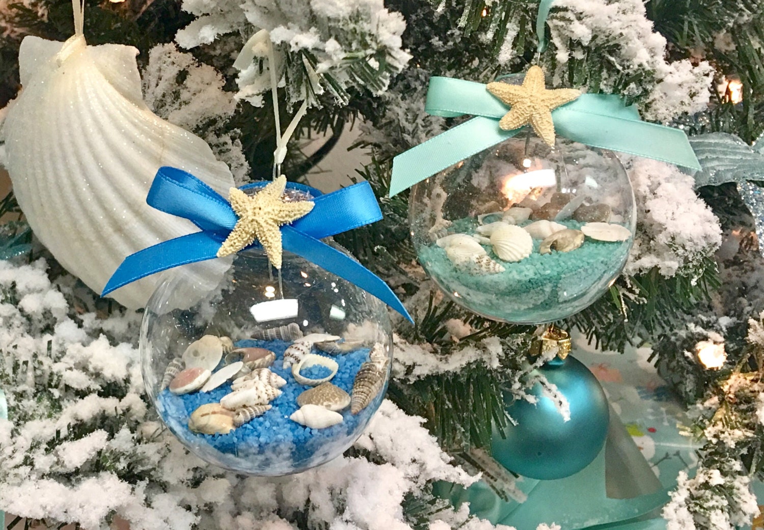 Beach Ornament Beach in a Ball with Natural Sea Life