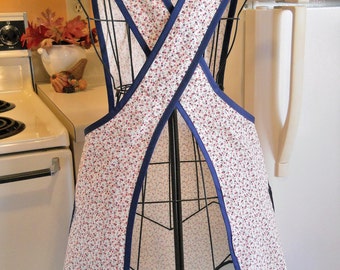 Old Fashioned Vintage Style Full apron with a Crossover Back