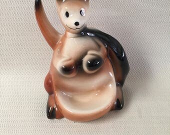McCoy 1956 for Fine Entertainment Inc. Boxing Kangaroo Desk Dresser Caddy Pulp Fiction