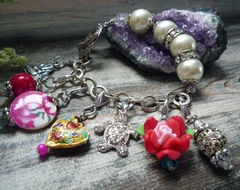 bracelet breloque, , geisha bracelet, art nouveau bracelet,heart bracelet, bracelet coeur émaillé, turtle bracelet, bracelet tortue,