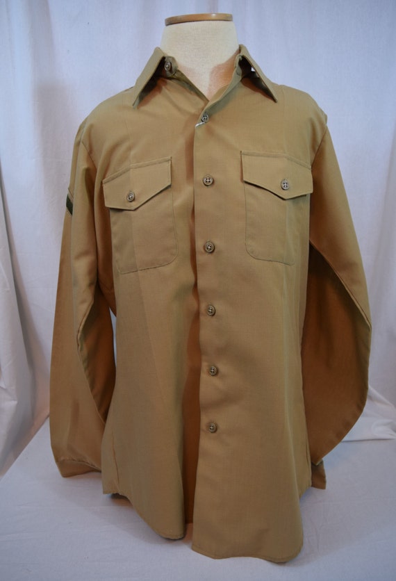 Vintage USMC long sleeve khaki military shirt