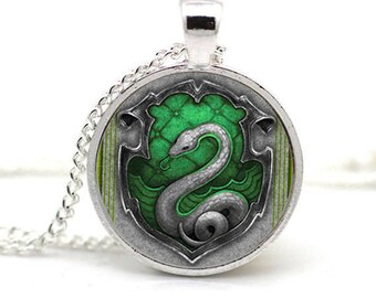 House Crest Necklace Slytherin