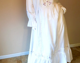 White cotton nightgown | Etsy