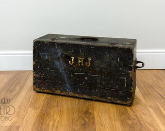 Vintage/Antique JHJ Carpentry Tool Box