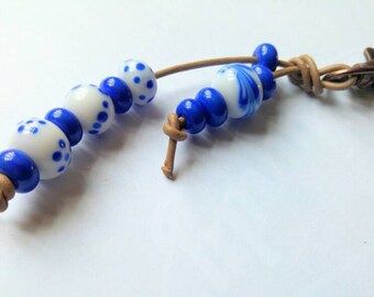 White & Blue Handmade Lampwork Keyring SRA
