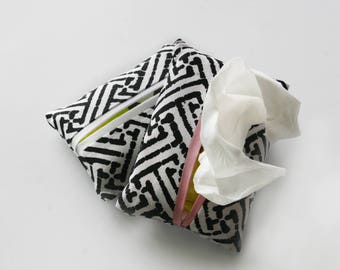 Pocket tissue holder - Travel tissue - Pocket tissue cover - Tissue case - Kleenex holder - Kleenex pouch -Tissue cover - Tissue holder -