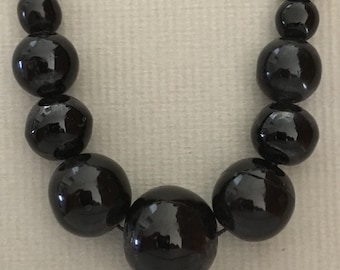 1920's Black Marble Graduated Bead Necklace