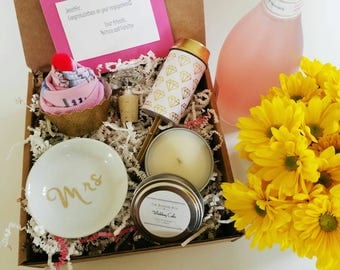 Engagement Gift Basket. Congratulations Gift. Wedding Congratulations. She Said Yes. Pop the Bubbly. Pop the Question. Gift for Bride.
